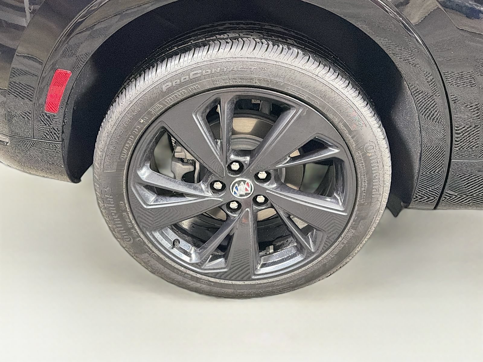Used 2023 Buick Envision Essence w/ Sport Touring Package AWD/4WD image 35
