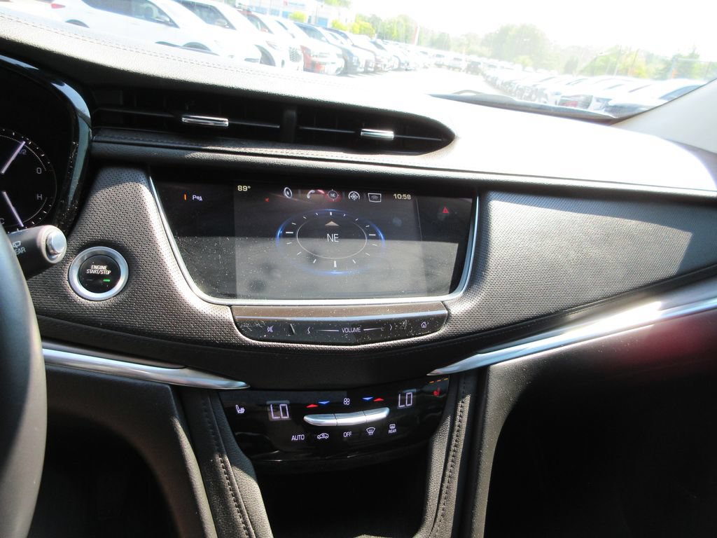 Used 2017 Cadillac XT5 Luxury w/ Driver Awareness Package AWD/4WD image 29