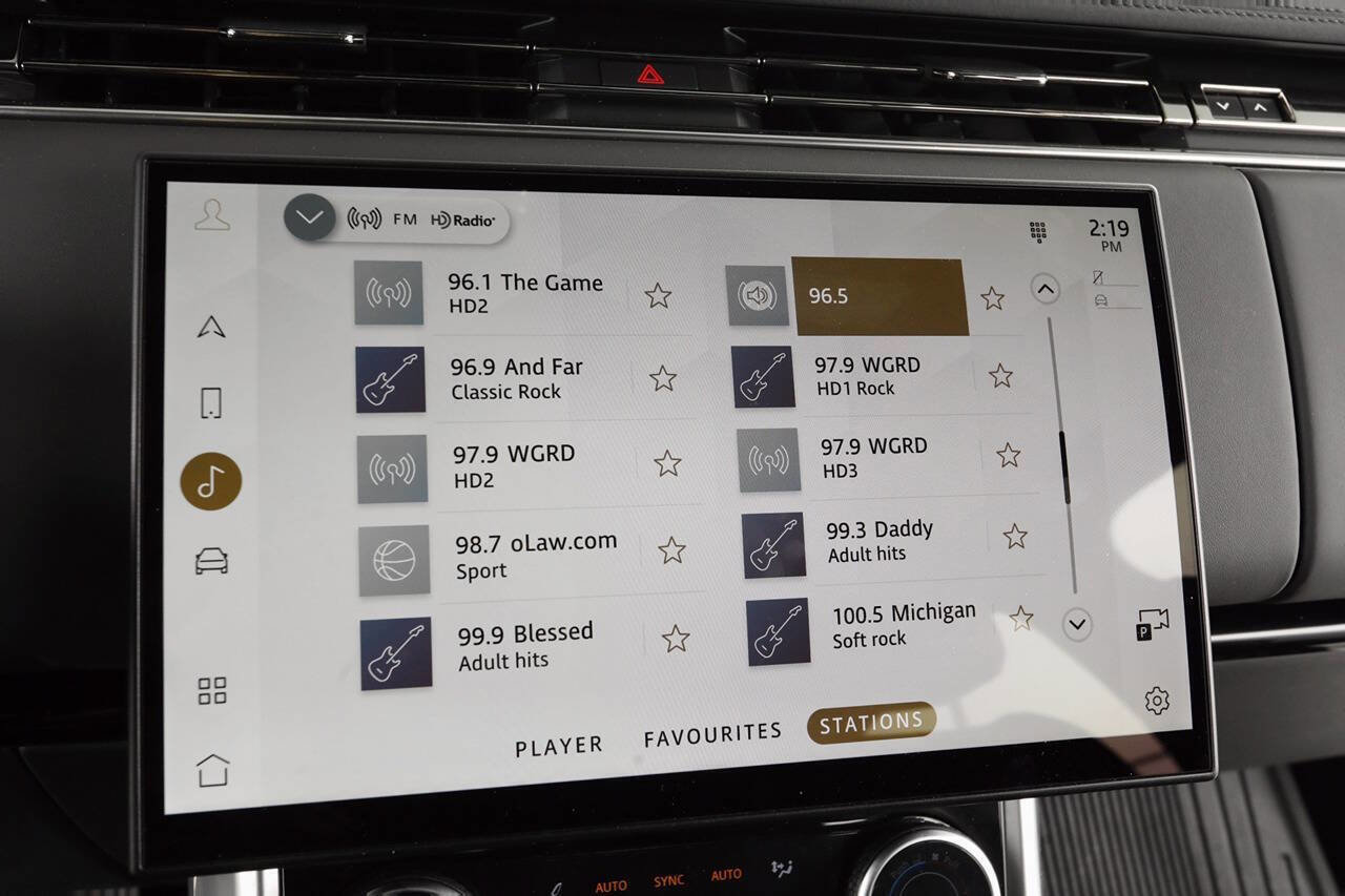 Used 2023 Land Rover Range Rover SE image 41