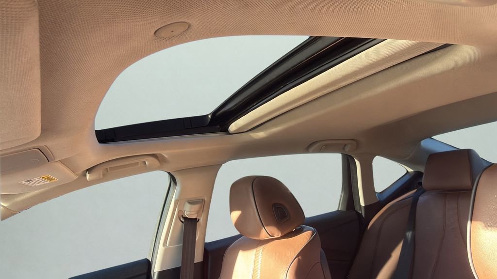 Used 2021 Acura TLX w/ Advance Package image 11