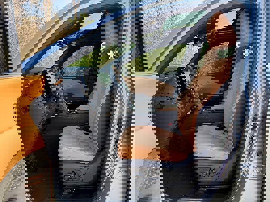 Used 2023 Lexus RX 350 Premium w/ Accessory Package (Z1) image 23