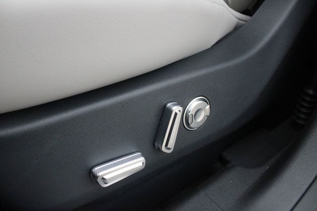 New 2026 Lincoln Nautilus Premier AWD/4WD image 3