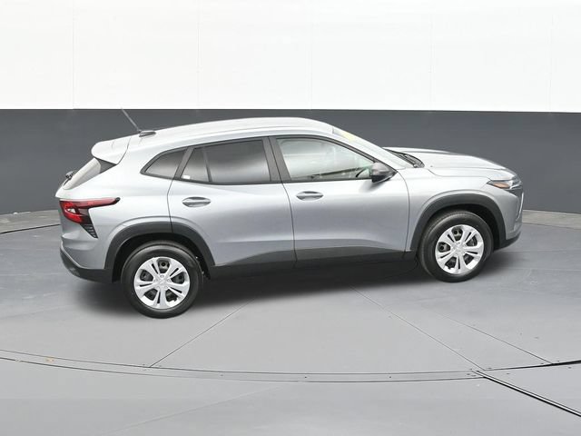 Used 2024 Chevrolet Trax LS FWD image 60