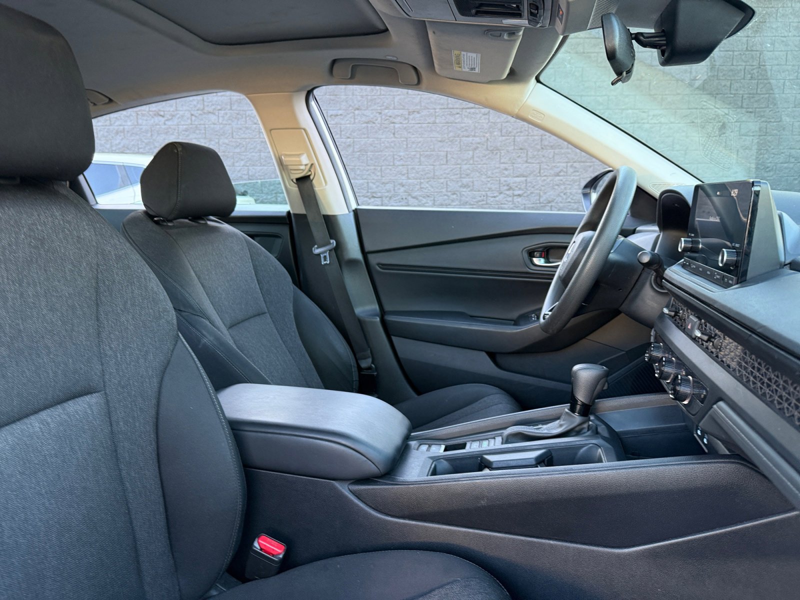 Used 2025 Honda Accord SE image 19