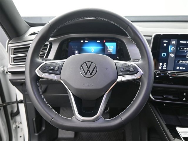 Certified 2024 Volkswagen Atlas Cross Sport SE image 32