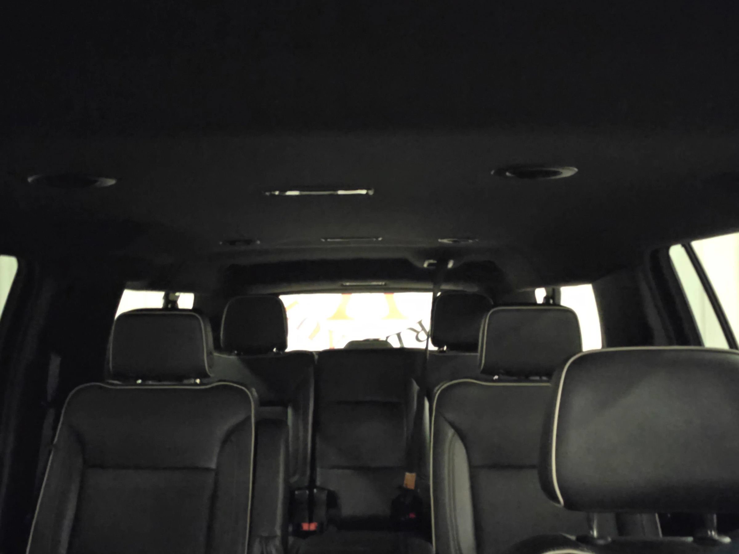 Used 2023 Chevrolet Suburban Premier RWD image 29