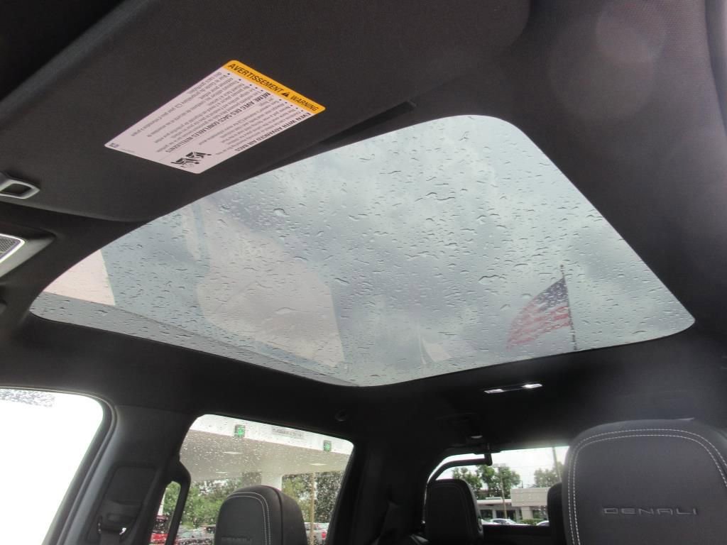 New 2025 GMC Sierra EV Denali image 24