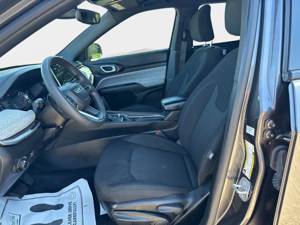 Used 2023 Jeep Compass Sport image 20