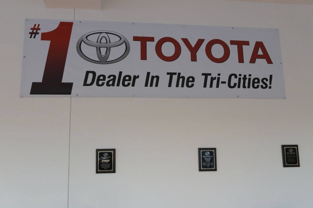 Used 2022 Chevrolet Silverado 1500 LTZ w/ Technology Package AWD/4WD image 4