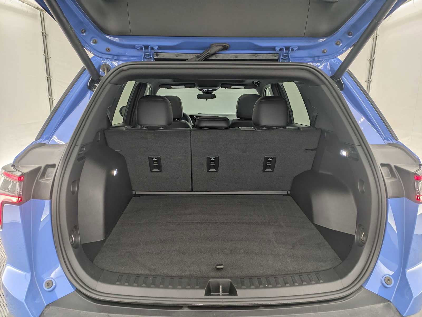 Used 2025 Chevrolet Equinox RS image 33