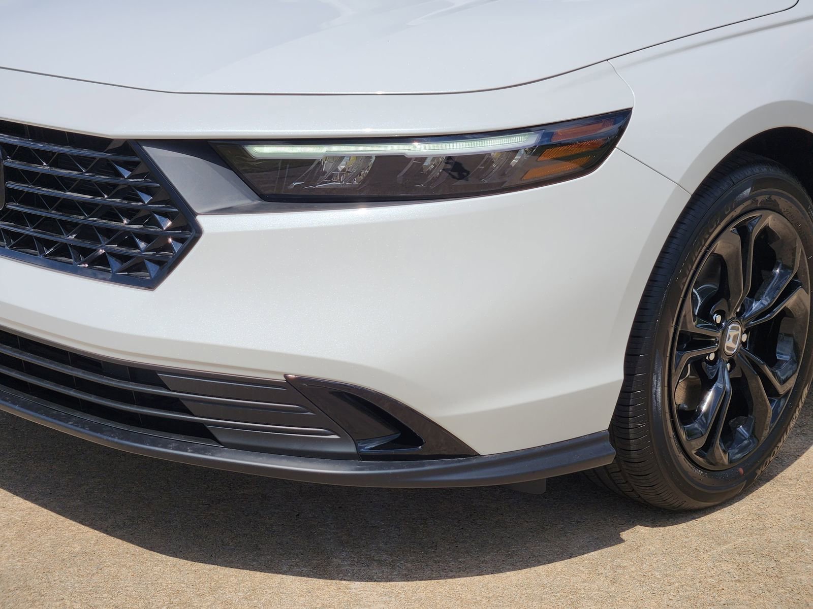 New 2025 Honda Accord SE image 8