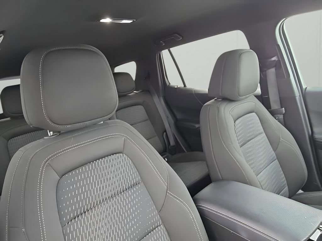 Used 2025 Chevrolet Equinox LT image 20