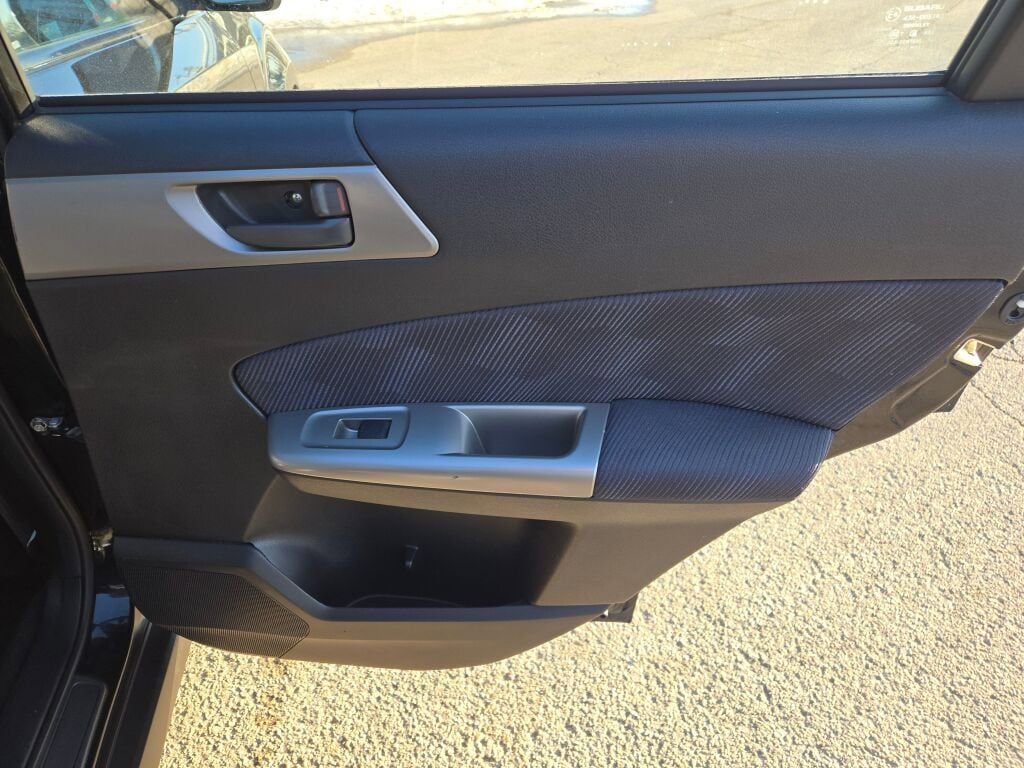 Used 2010 Subaru Forester 2.5X image 8