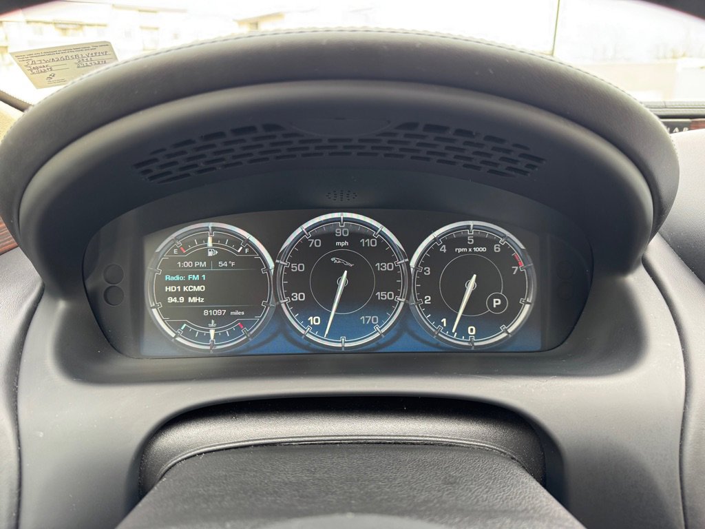 Used 2011 Jaguar XJ L image 15