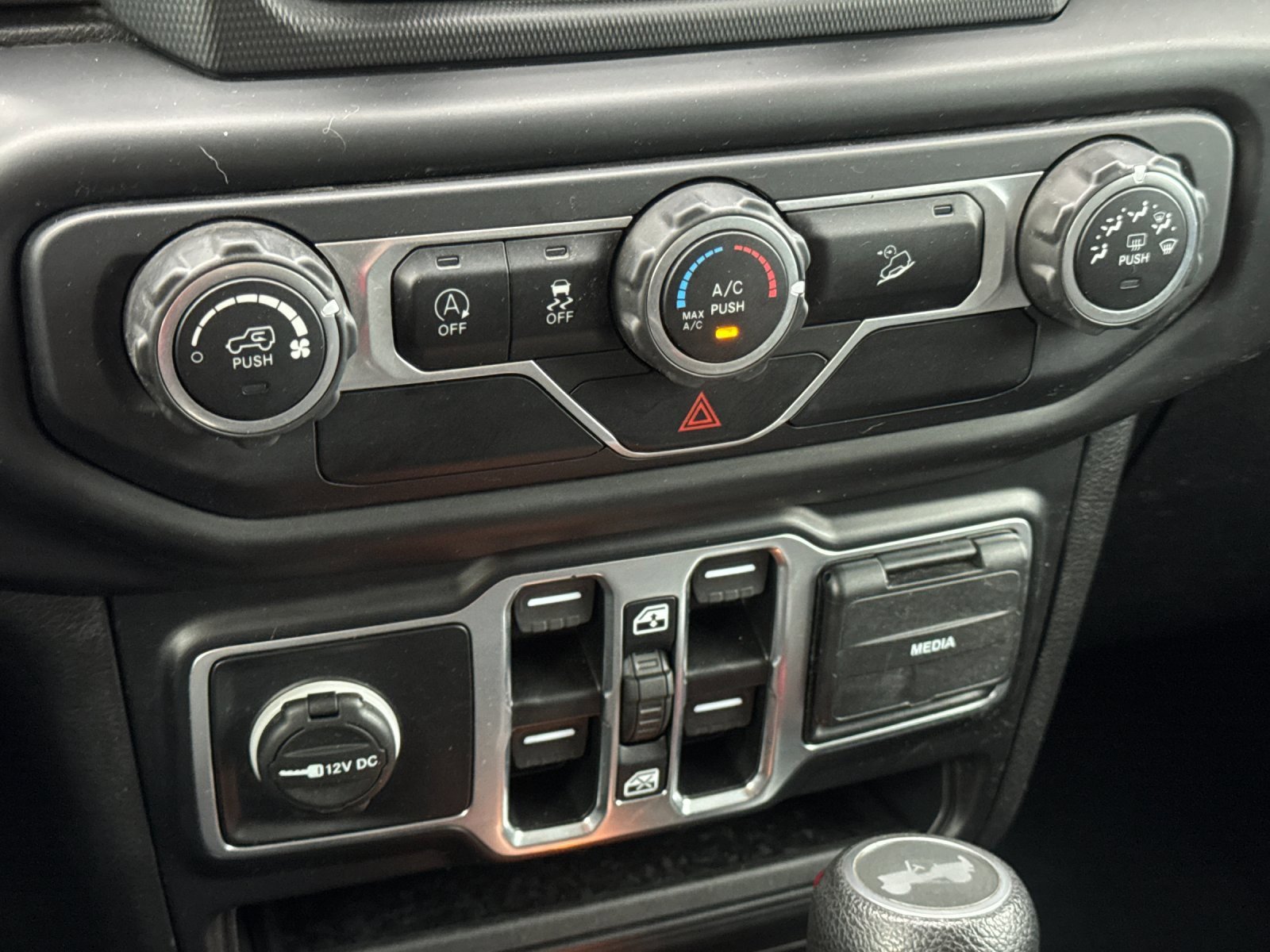 Used 2020 Jeep Wrangler Unlimited Sport S image 19