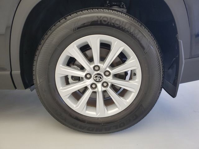 Used 2025 Toyota Grand Highlander AWD image 13