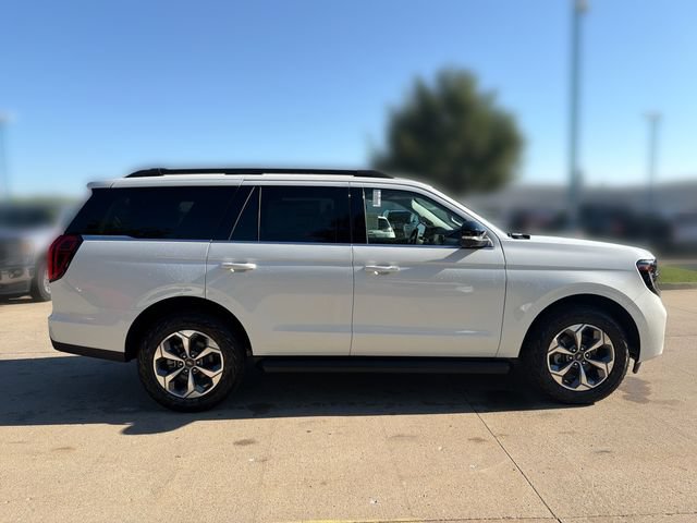 New 2027 Ford Expedition Active AWD/4WD image 4