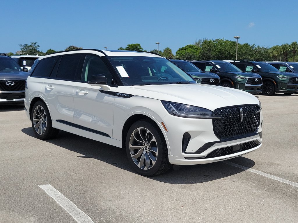New 2026 Lincoln Aviator 2WD image 32