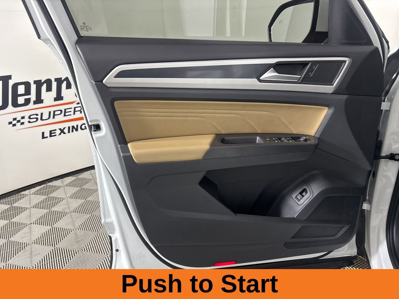 Used 2023 Volkswagen Atlas Cross Sport SE w/ Panoramic Sunroof Package image 9