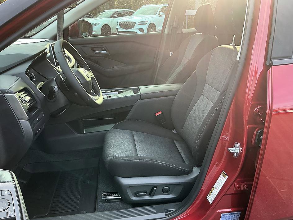 New 2026 Nissan Rogue SV image 11