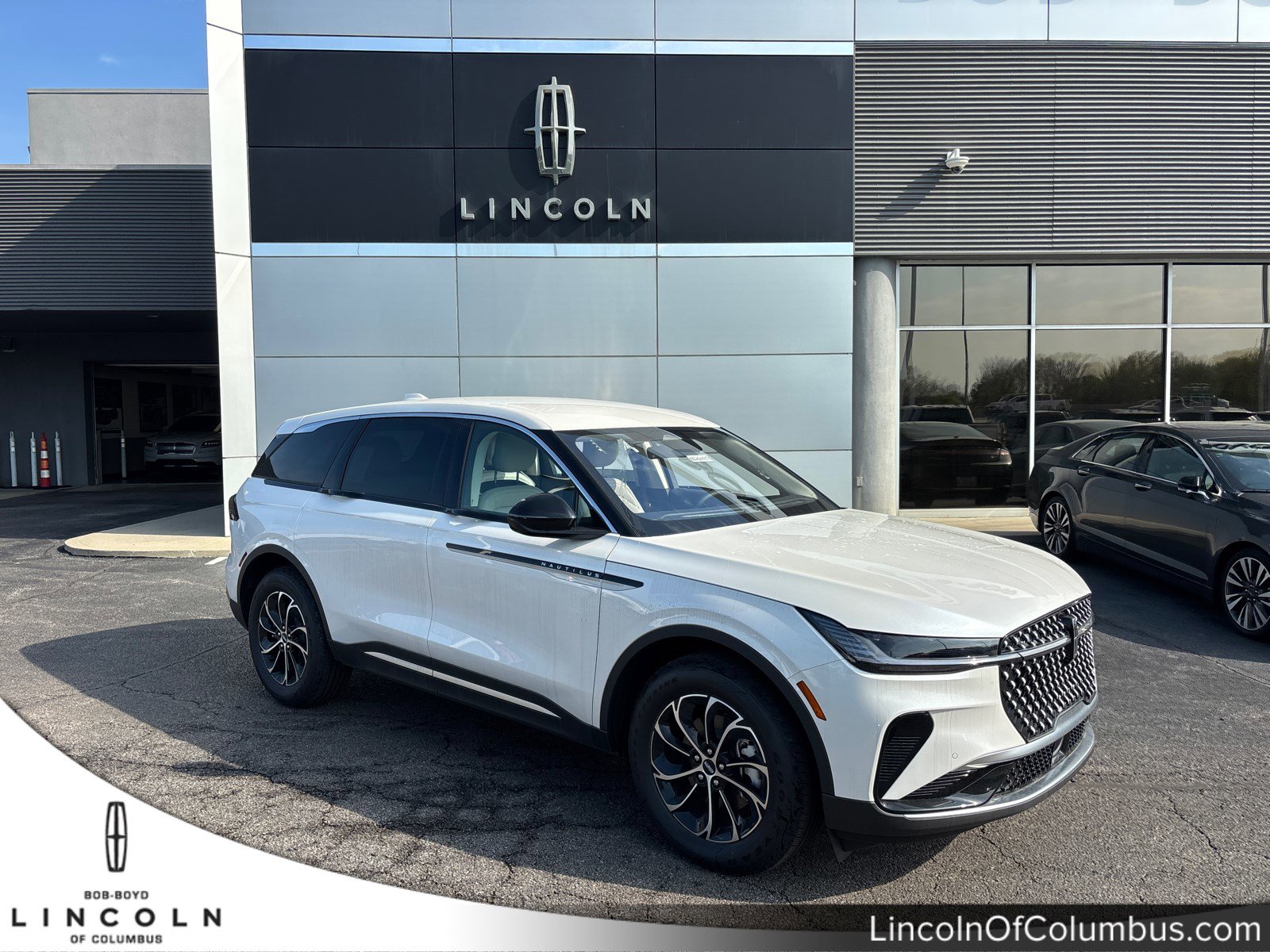 New 2026 Lincoln Nautilus Premier AWD/4WD image 1