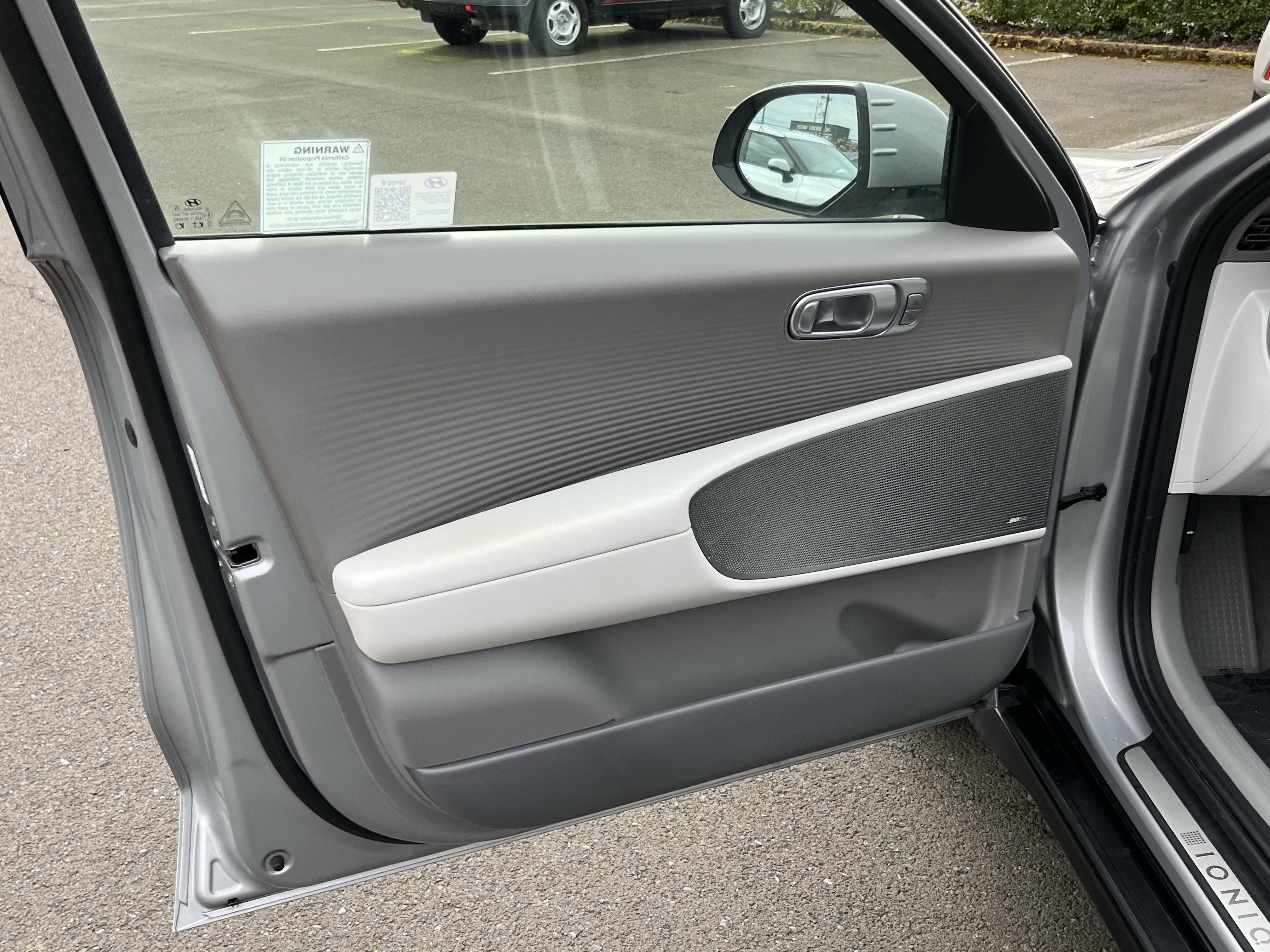 Used 2024 Hyundai Ioniq 6 Limited image 16