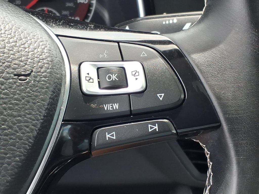 Used 2021 Volkswagen Jetta R-Line w/ R-Line Cold Weather Package FWD image 11