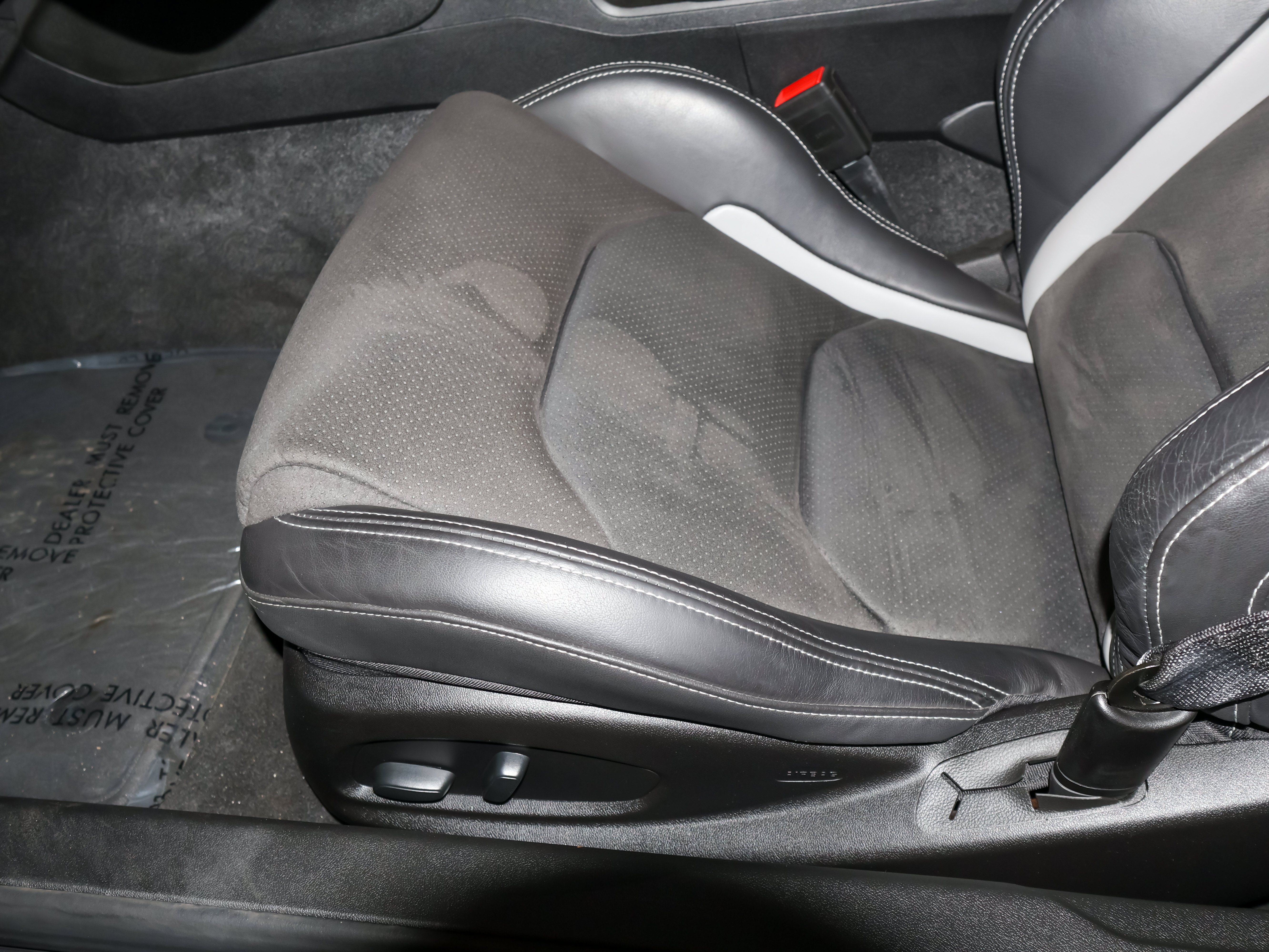 Used 2019 Chevrolet Camaro SS RWD image 15