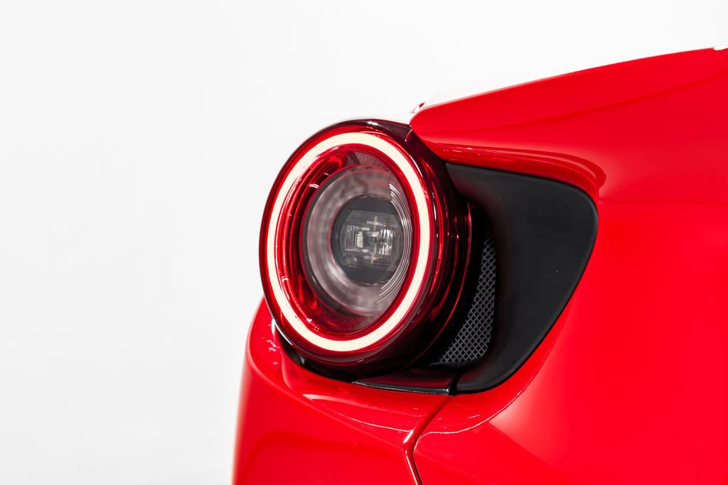 Used 2020 Ferrari Portofino RWD image 58