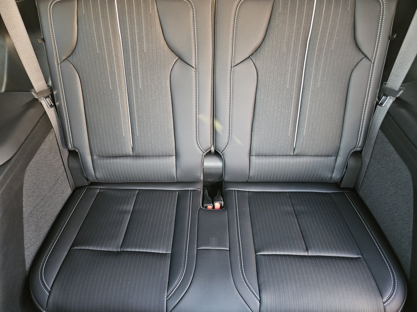 New 2027 Cadillac Vistiq Sport AWD/4WD image 21