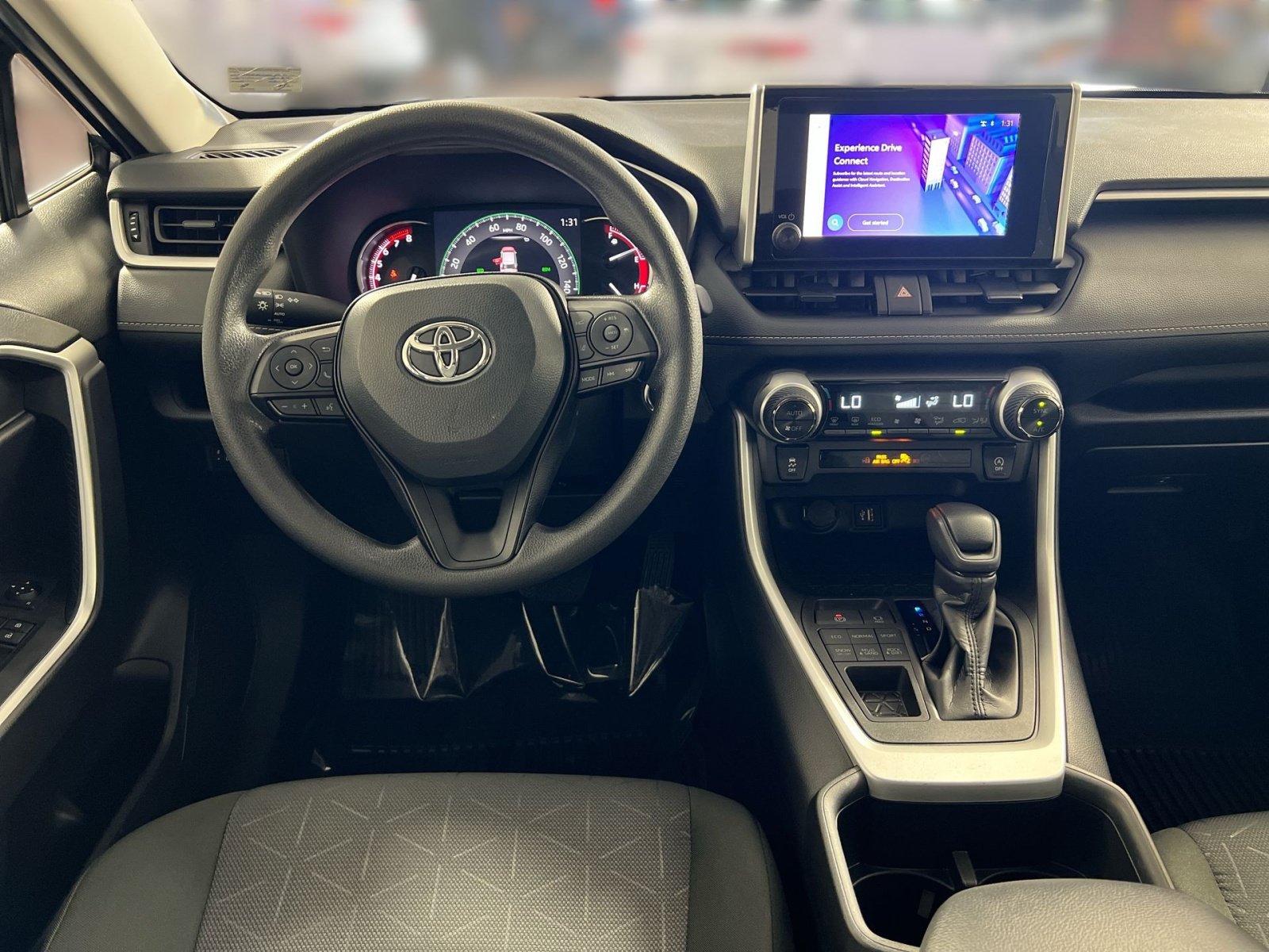 Used 2024 Toyota RAV4 XLE AWD/4WD image 23