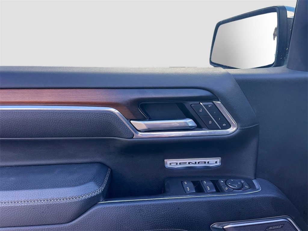Used 2025 GMC Sierra 1500 Denali w/ Denali Reserve Package image 9