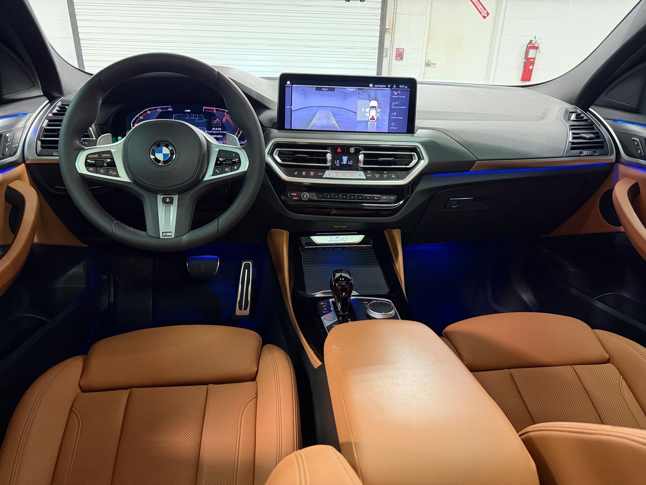 Certified 2025 BMW X4 xDrive30i w/ Premium Package AWD/4WD image 16