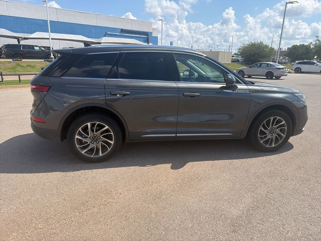 Used 2020 Lincoln Corsair FWD w/ Equipment Group 101A image 3