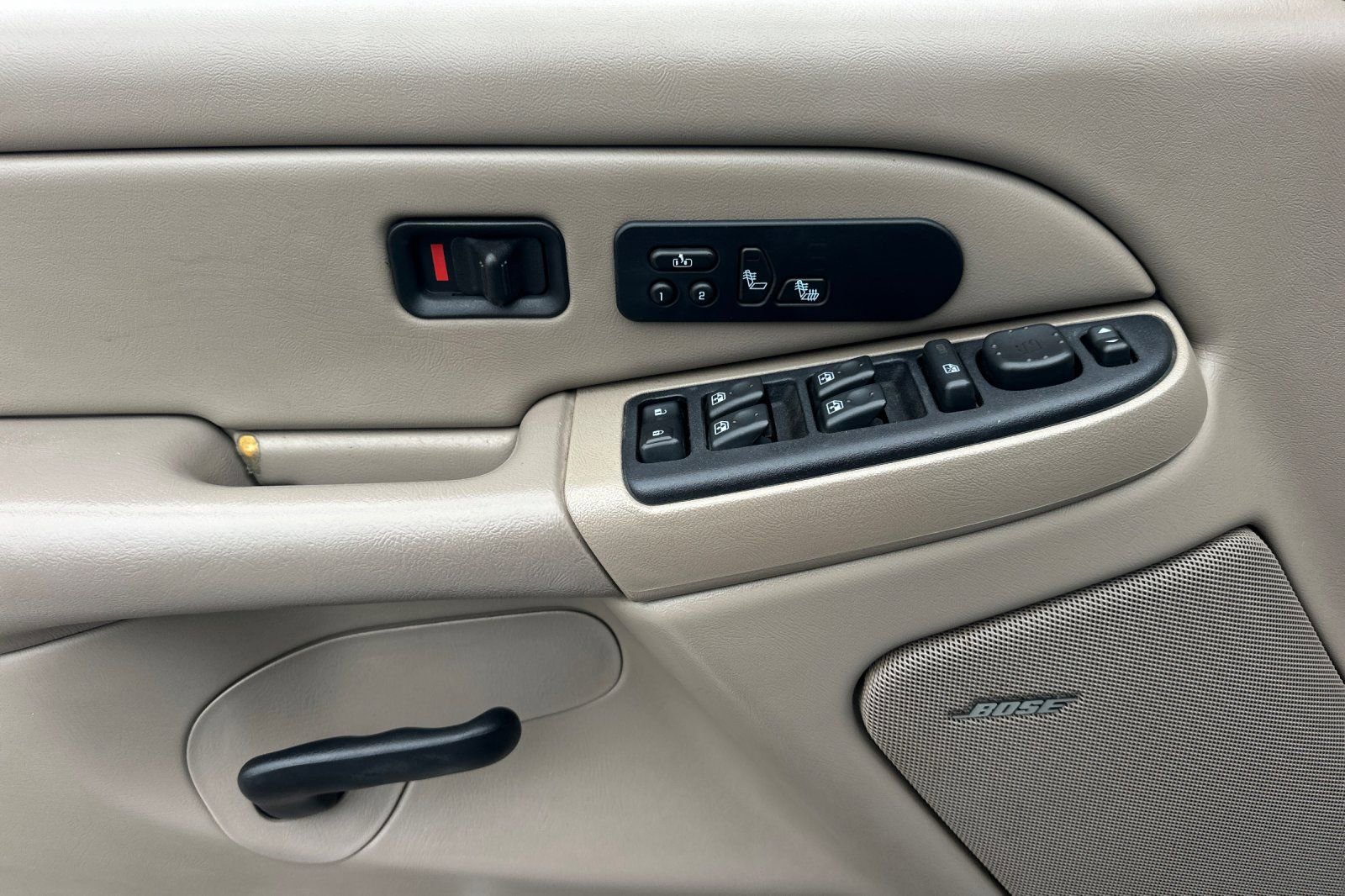Used 2004 Chevrolet Silverado 2500 LT RWD image 11