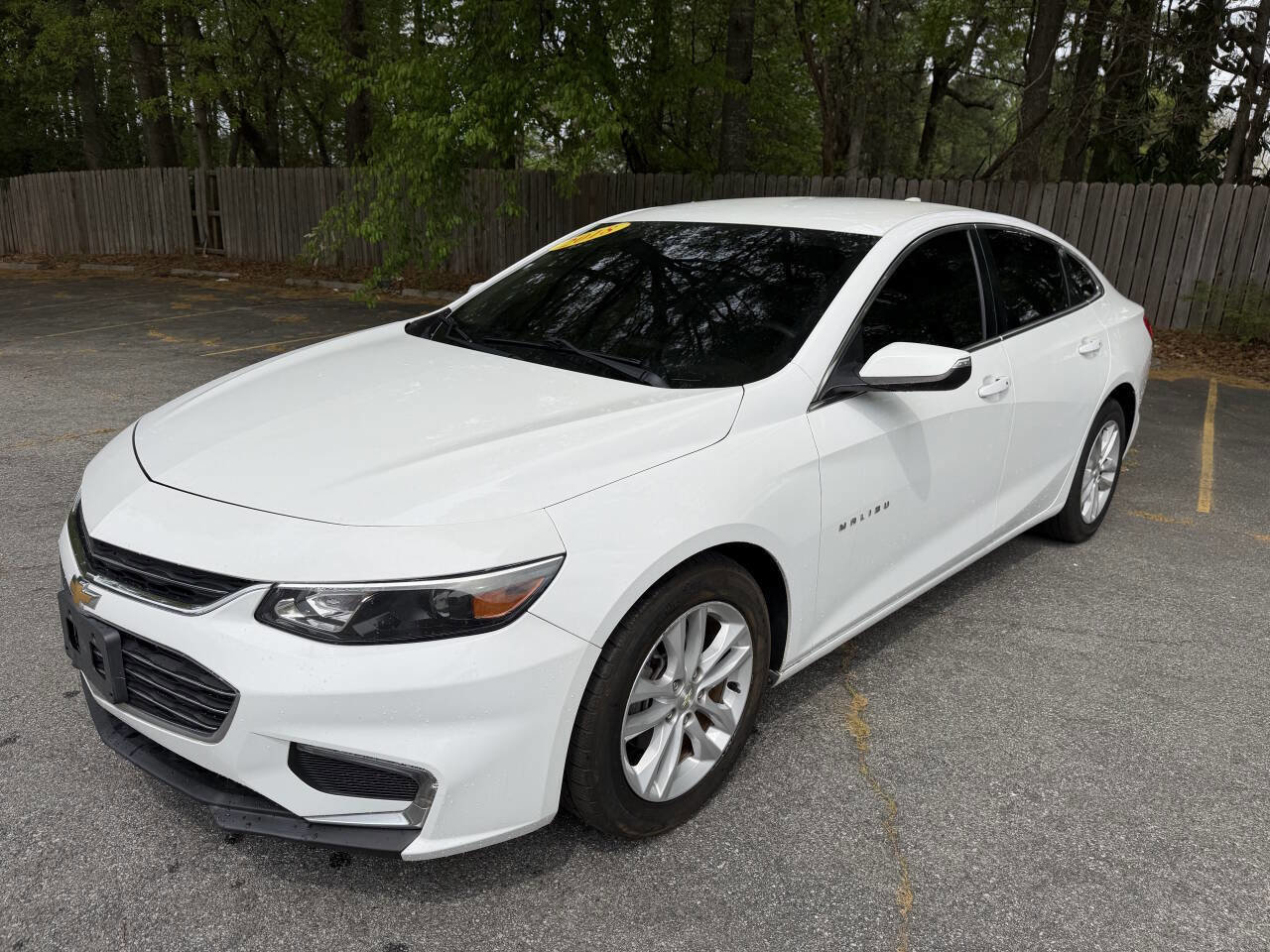 Used 2018 Chevrolet Malibu LT image 1