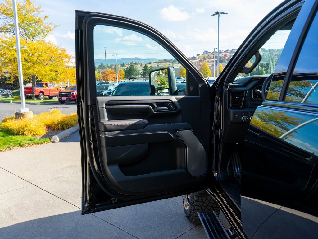 New 2026 GMC Sierra 2500 AT4X image 18