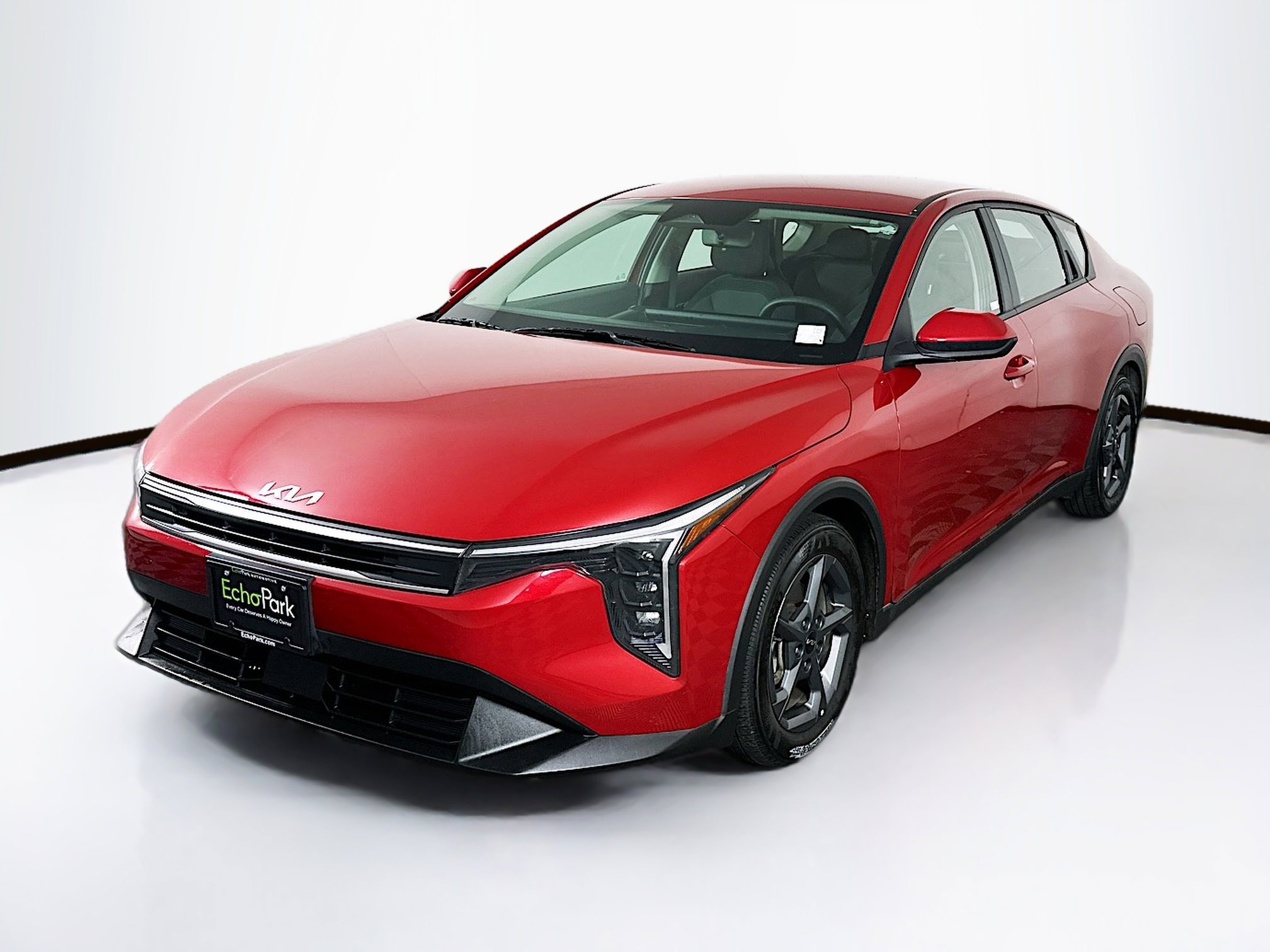 Used 2025 Kia K4 LXS FWD image 3