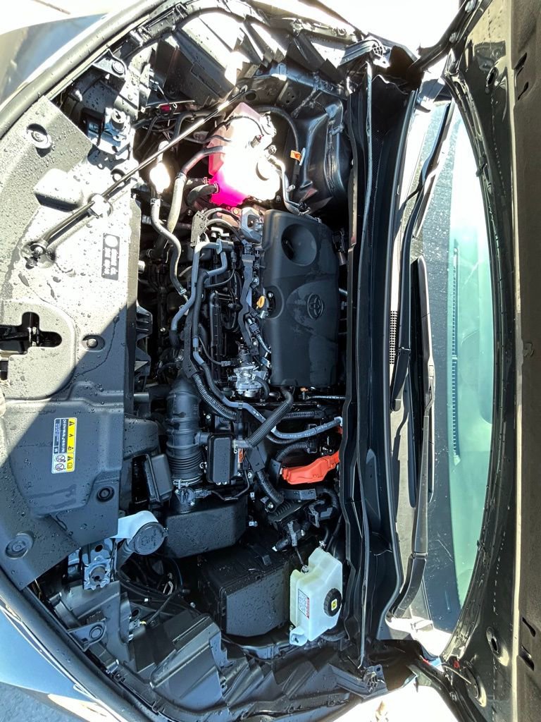 Used 2025 Toyota Sienna LE image 31