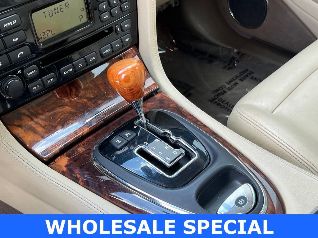 Used 2005 Jaguar XJ8 RWD image 29