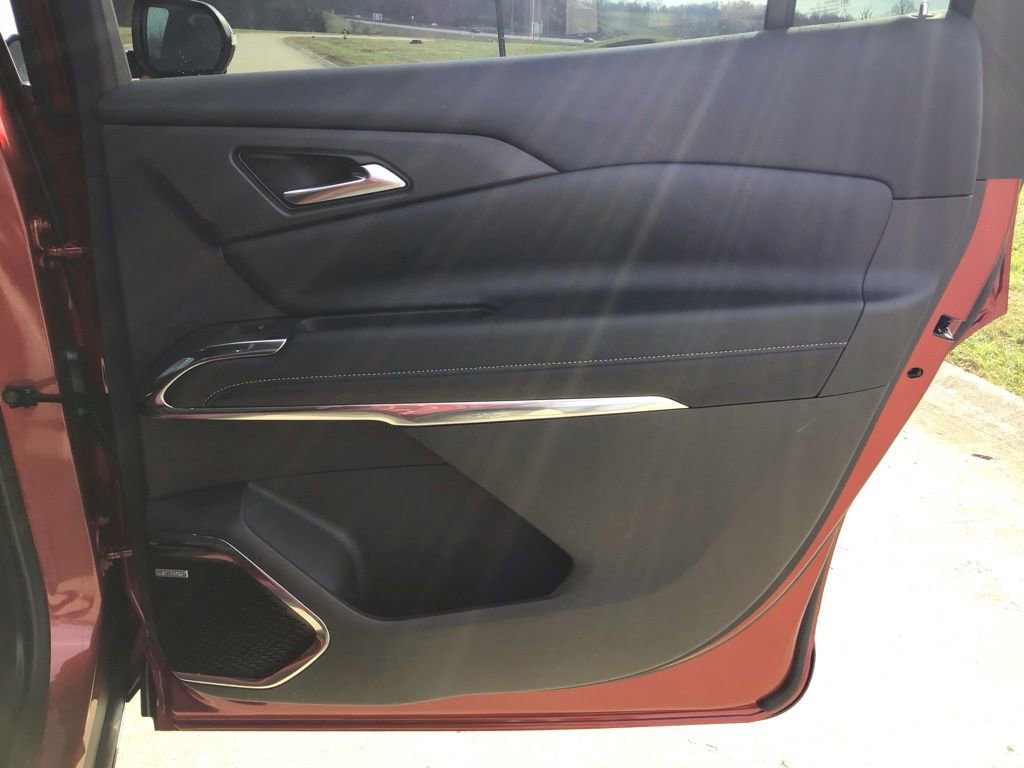 New 2026 Chevrolet Traverse LT w/ Enhanced Driving Package image 16