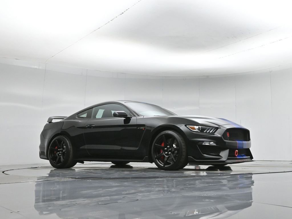 Used 2017 Ford Mustang Shelby GT350R w/ GT350R Equipment Group 920A image 4