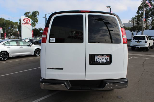 Used 2020 Chevrolet Express 3500 LT w/ LT Preferred Equipment Group RWD image 17