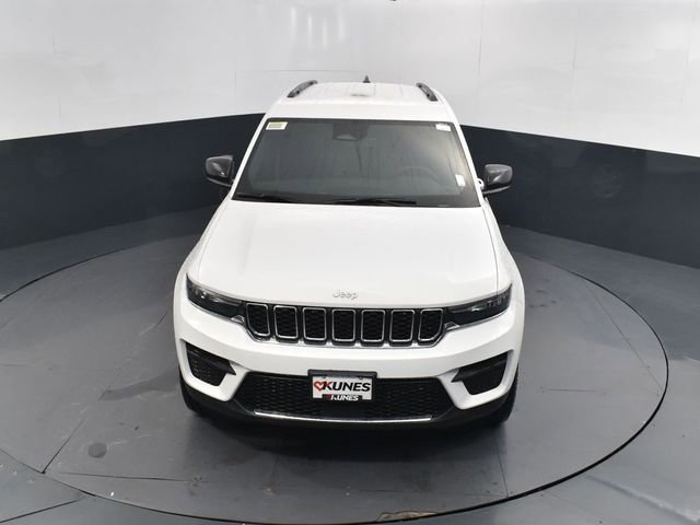 New 2025 Jeep Grand Cherokee Laredo w/ MOPAR Finishing Package image 36