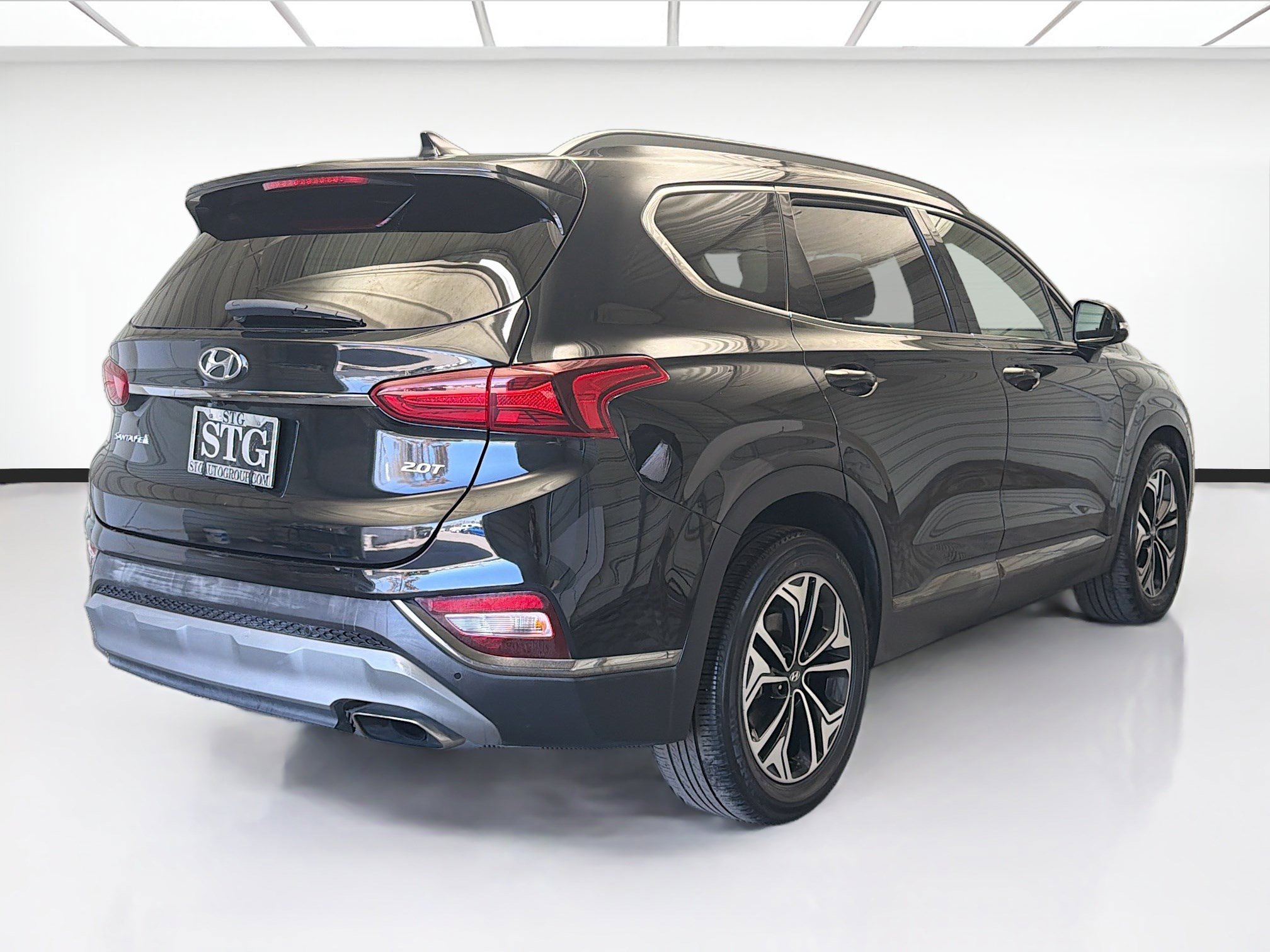 Used 2019 Hyundai Santa Fe FWD image 4