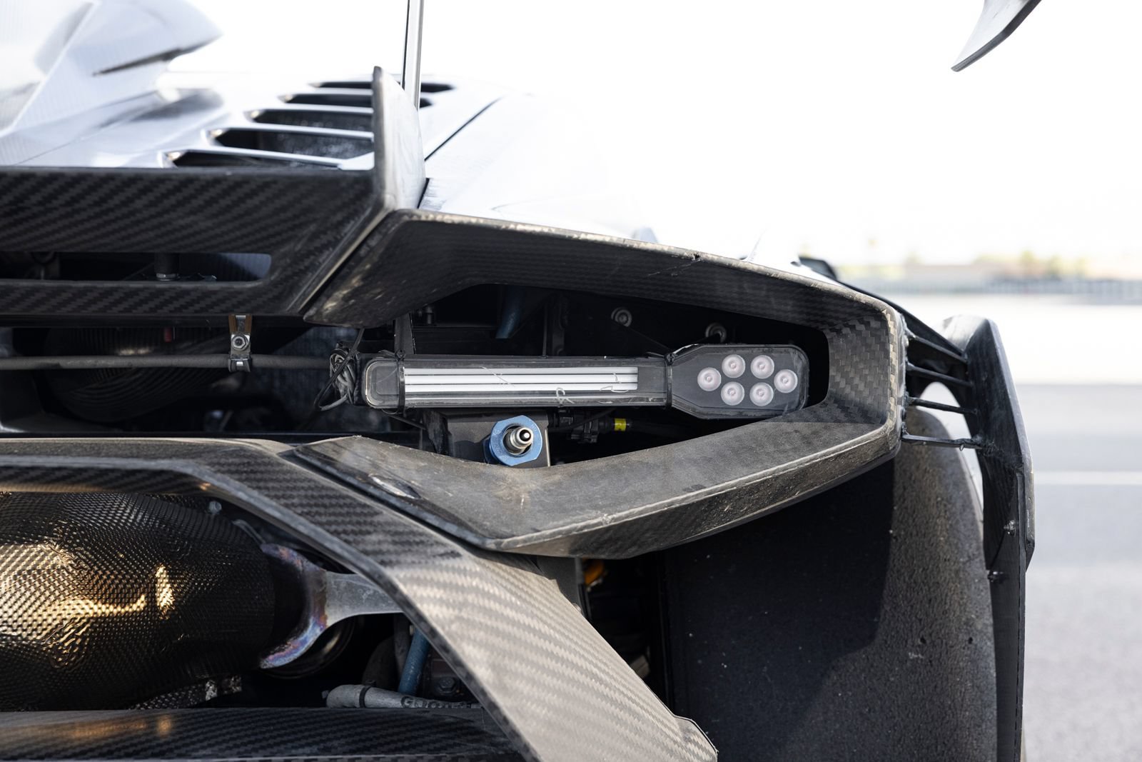 Used 2022 Lamborghini Huracan EVO RWD image 19
