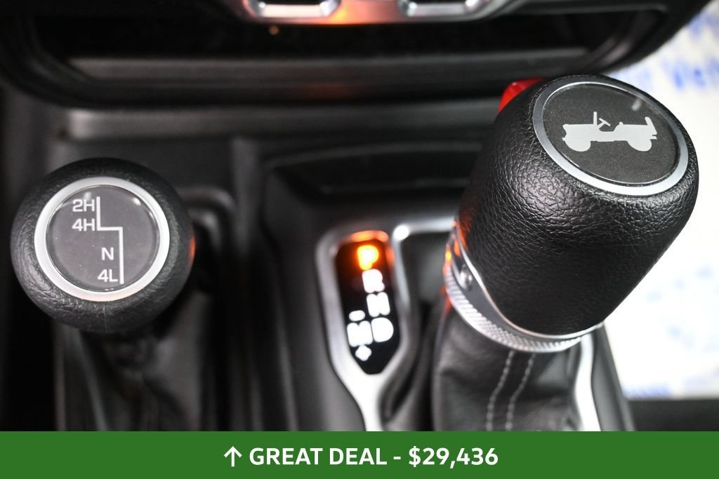 Used 2025 Jeep Wrangler Unlimited Sport AWD/4WD image 31