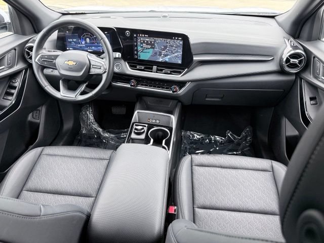 Used 2026 Chevrolet Equinox LT w/ Convenience Package II FWD image 14