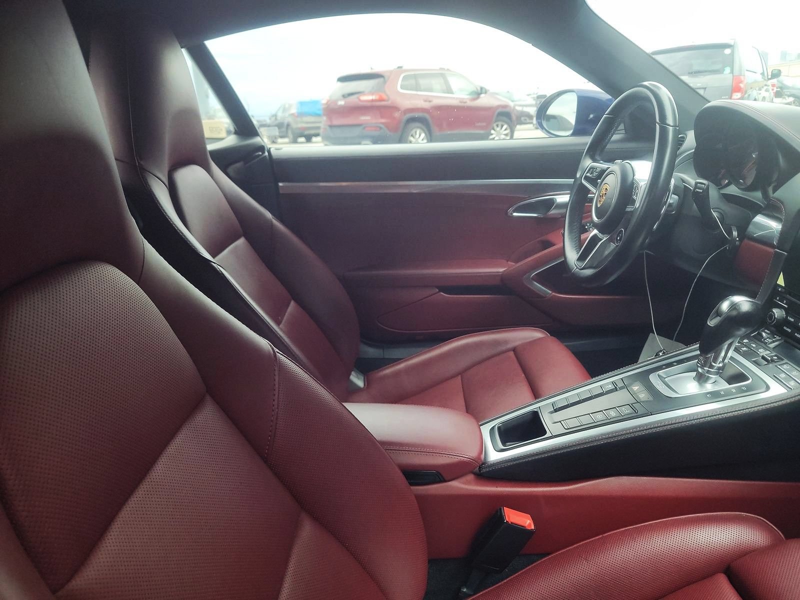 Used 2022 Porsche 718 Cayman S RWD image 7
