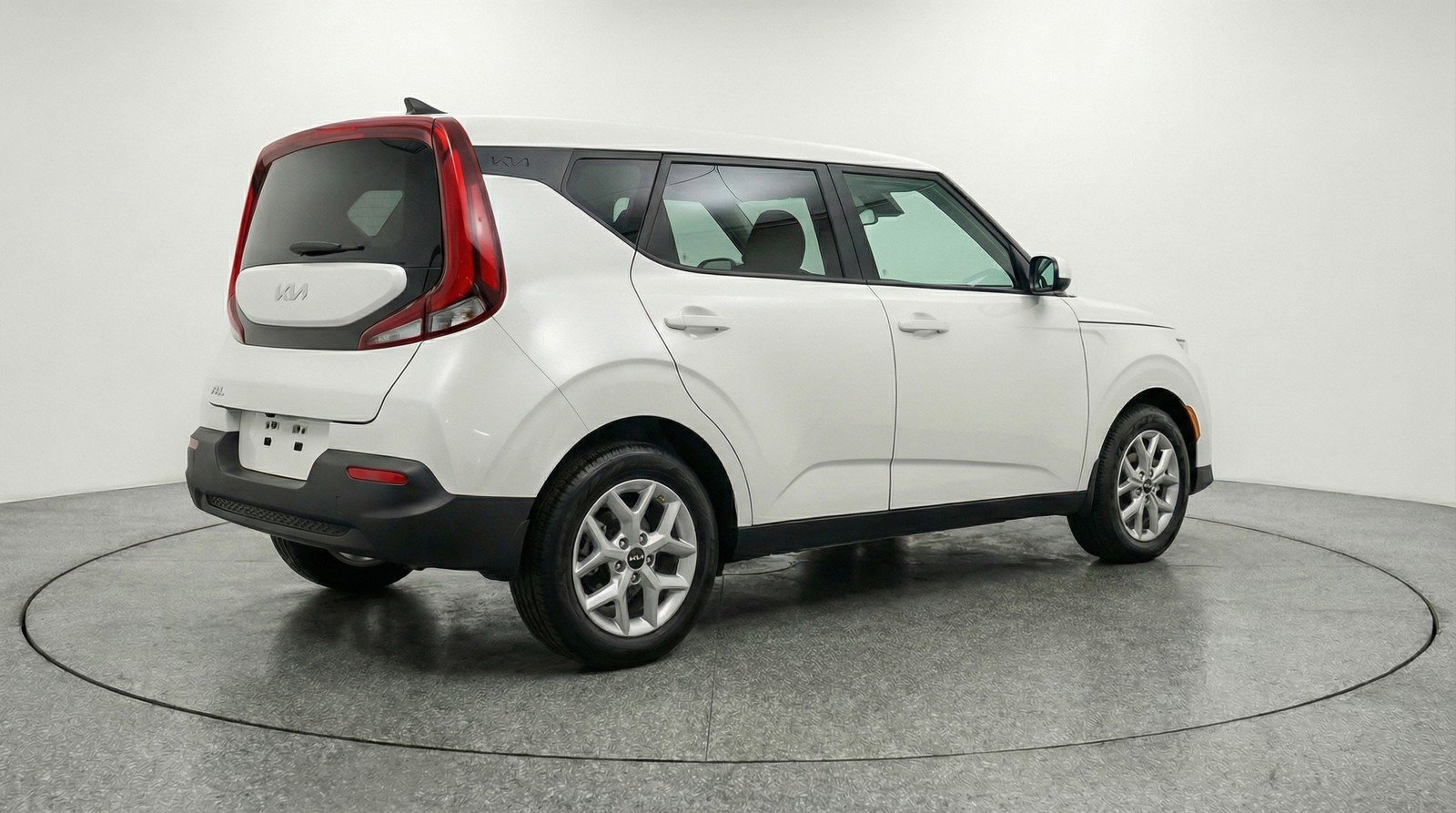 Used 2025 Kia Soul LX w/ LX Technology Package image 9